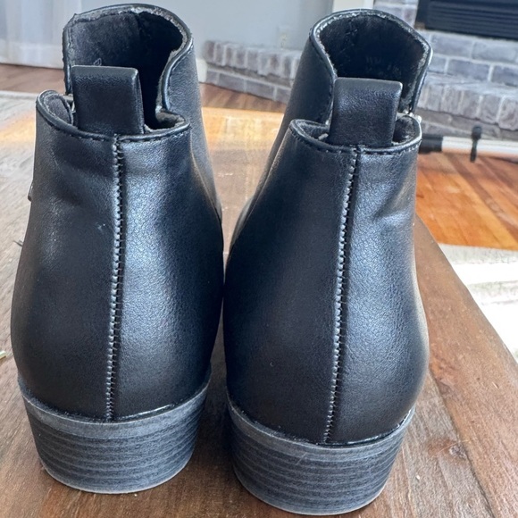 Sonoma Goods For Life® Millo Women's Black Ankle Boots - Picture 6 of 12